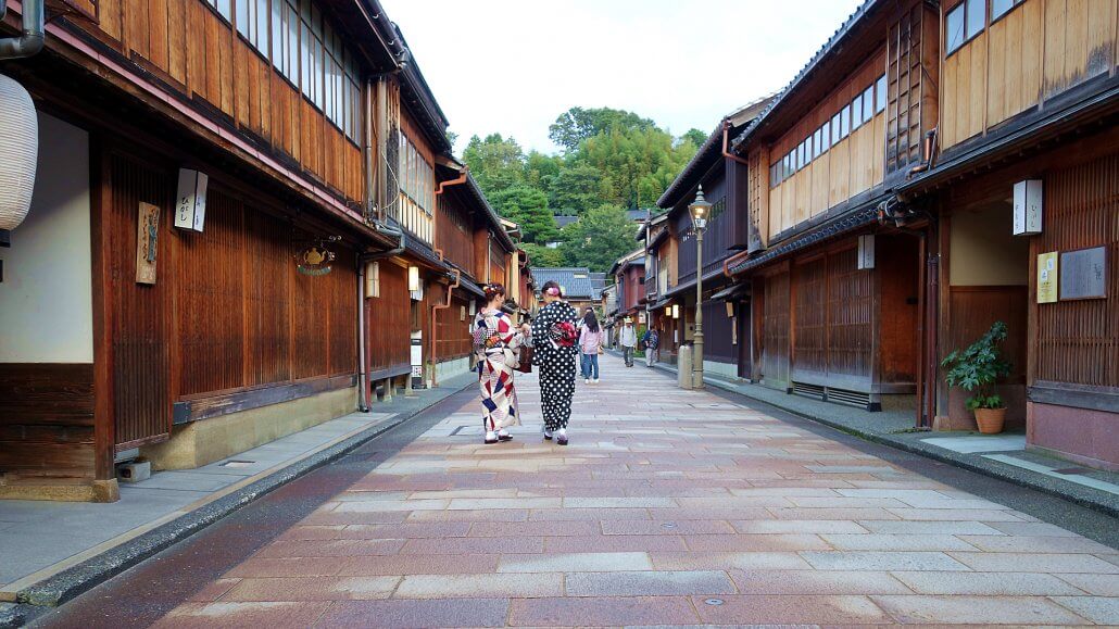 Kanazawa Kimono Girls